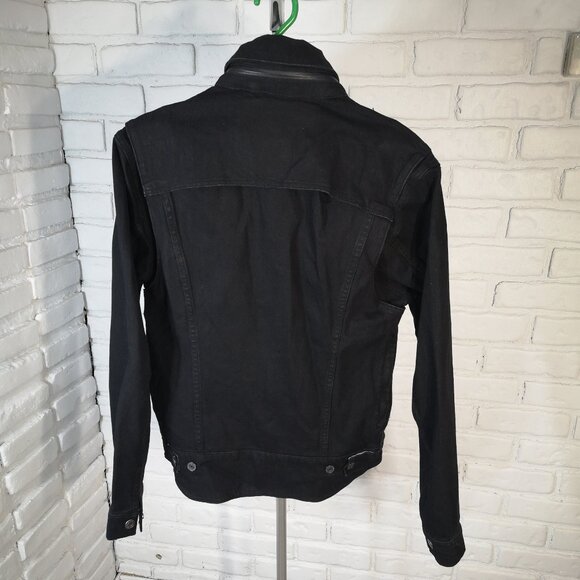 NWT Levi's Commuter 4 Way Stretch Men's Size Small Black Trucker Jacket w/ Hood - Picture 2 of 16